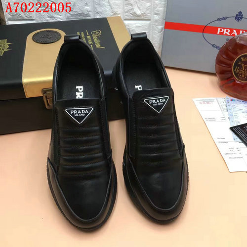 Prada casual shoes men-020